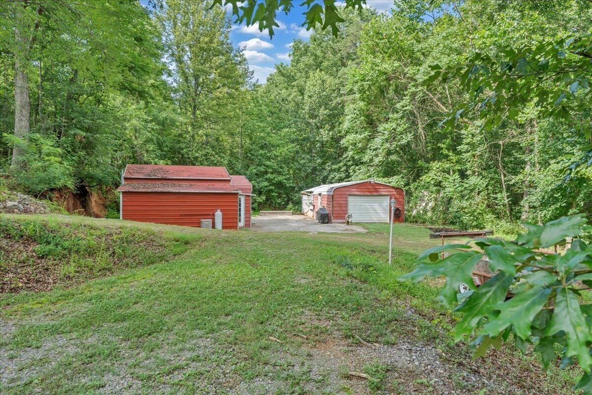 7976 Grassy Hill RD - Photo 49