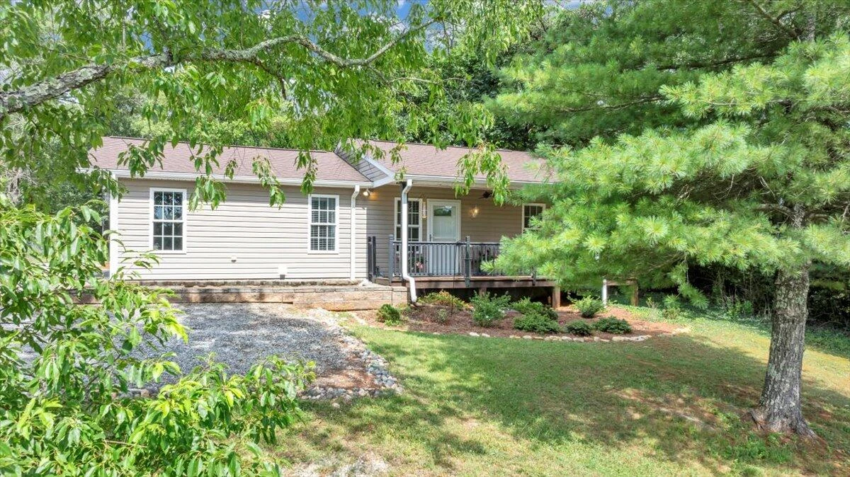 7976 Grassy Hill RD - Photo 53