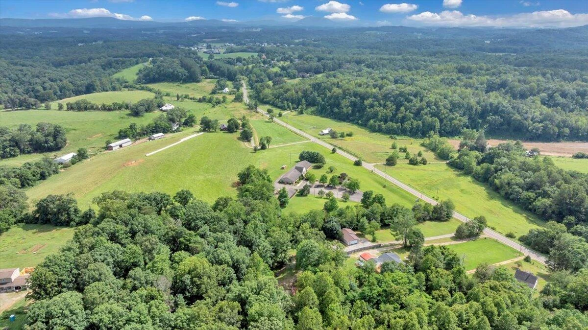 7976 Grassy Hill RD - Photo 56