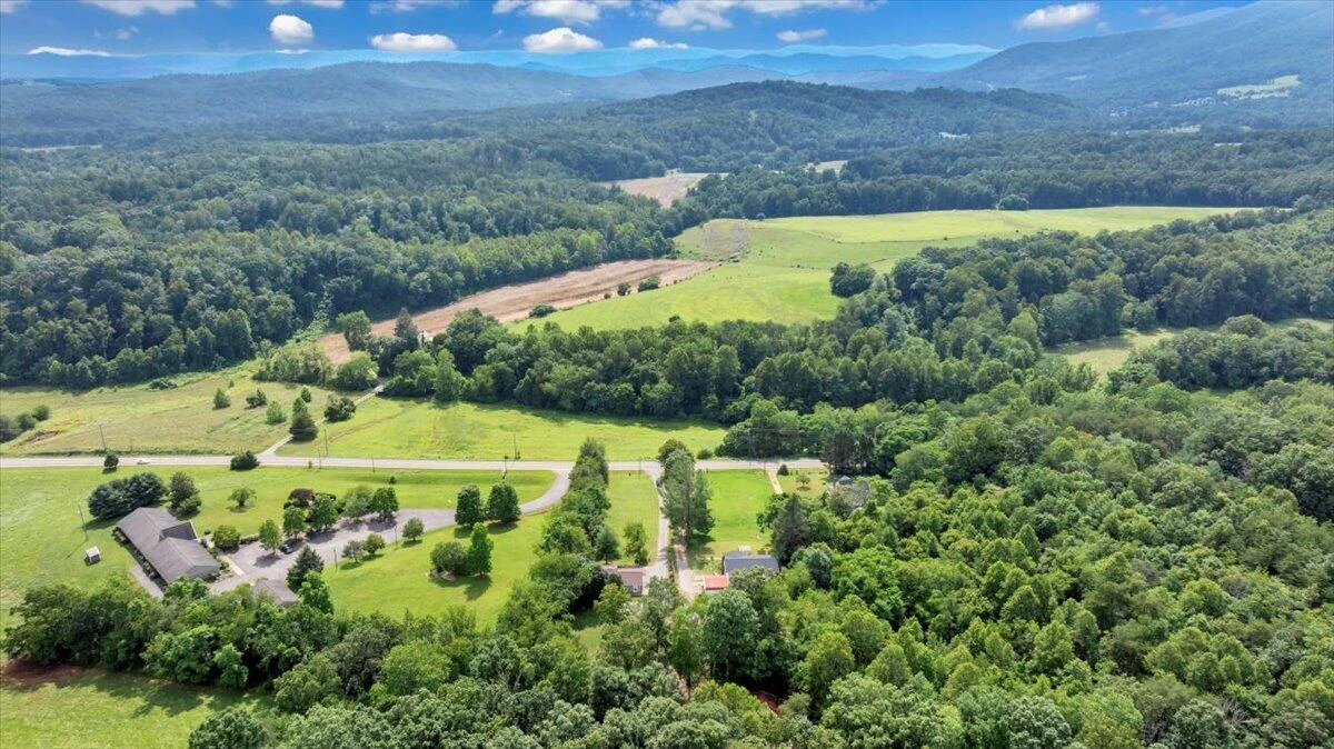 7976 Grassy Hill RD - Photo 57