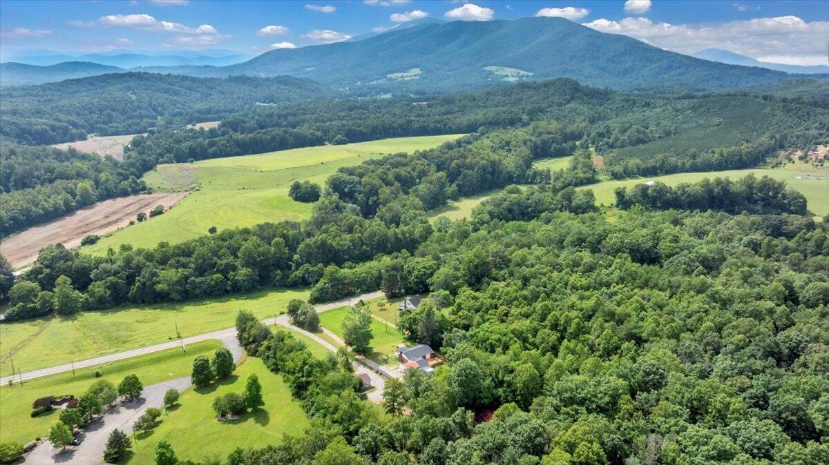 7976 Grassy Hill RD - Photo 58