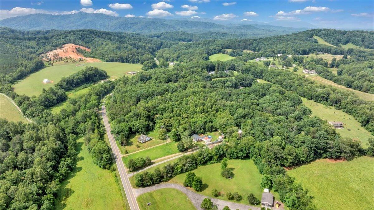 7976 Grassy Hill RD - Photo 61