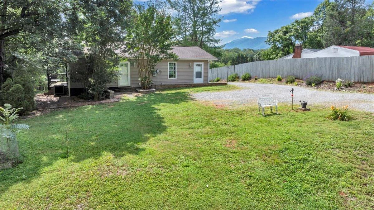 7976 Grassy Hill RD - Photo 66