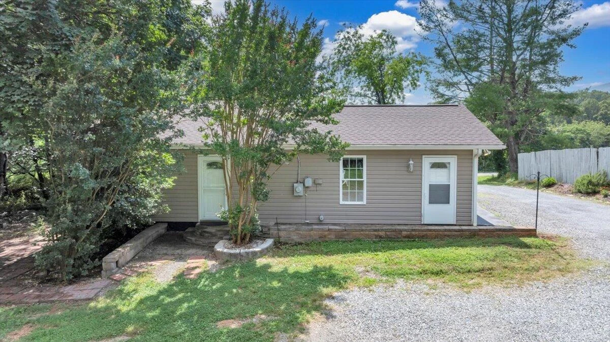 7976 Grassy Hill RD - Photo 70