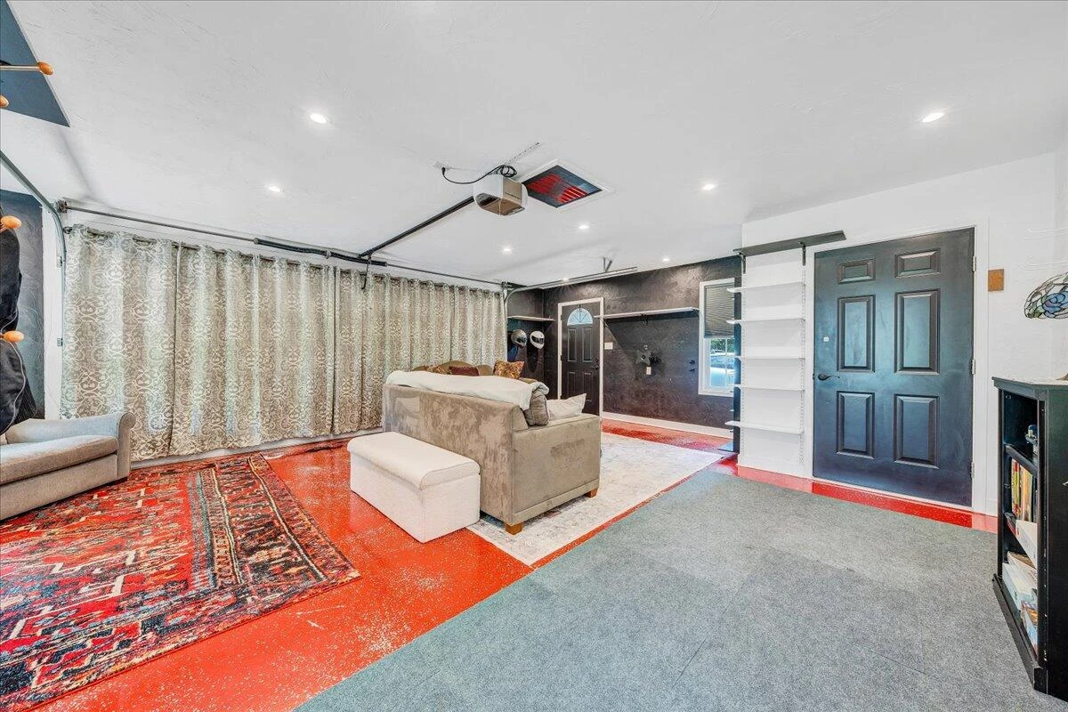 7976 Grassy Hill RD - Photo 8