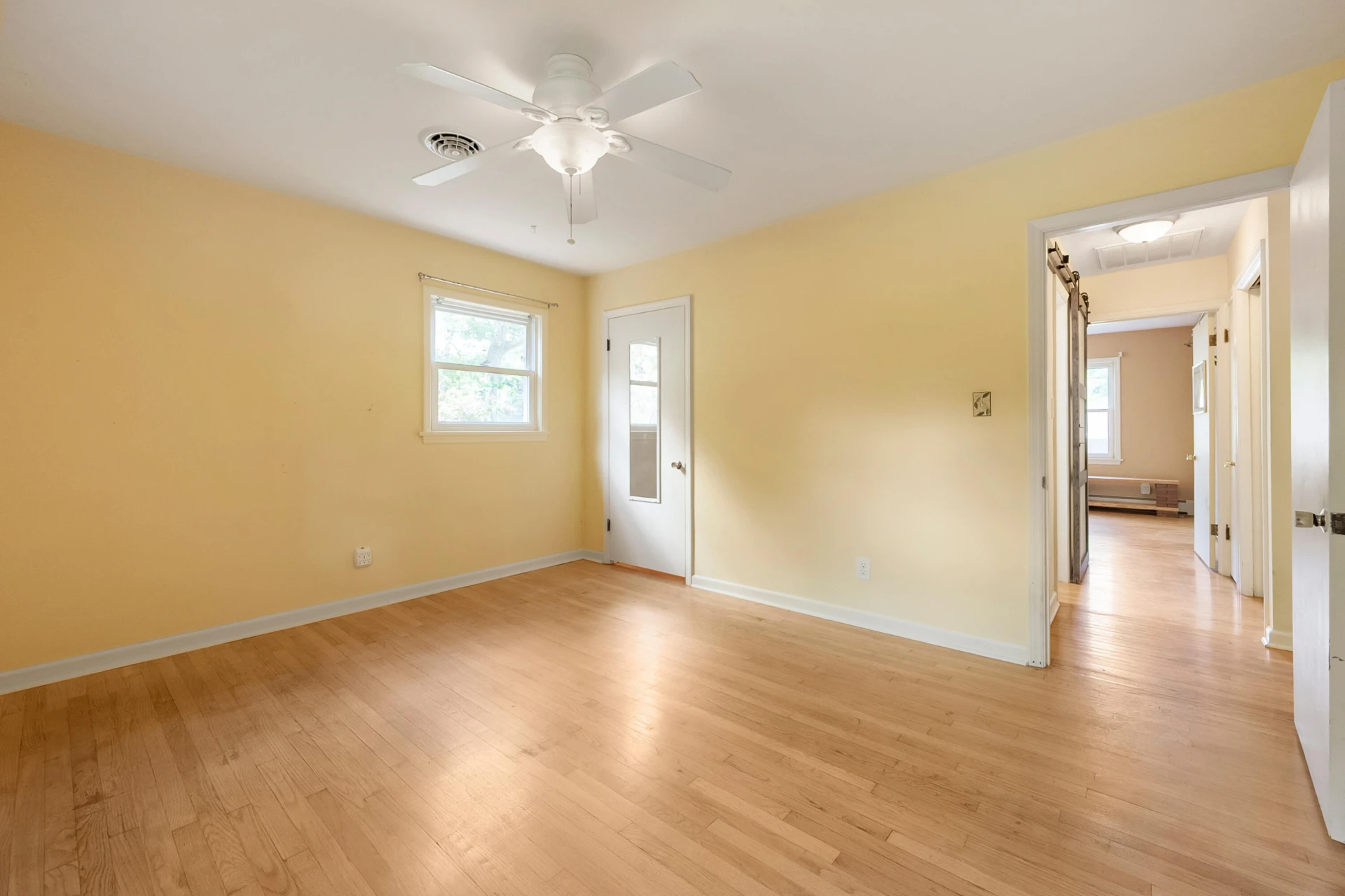 201 Woods Gap RD - Photo 18