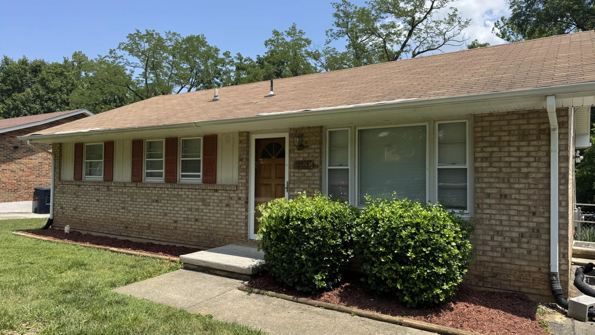 2315 Meadowbrook RD