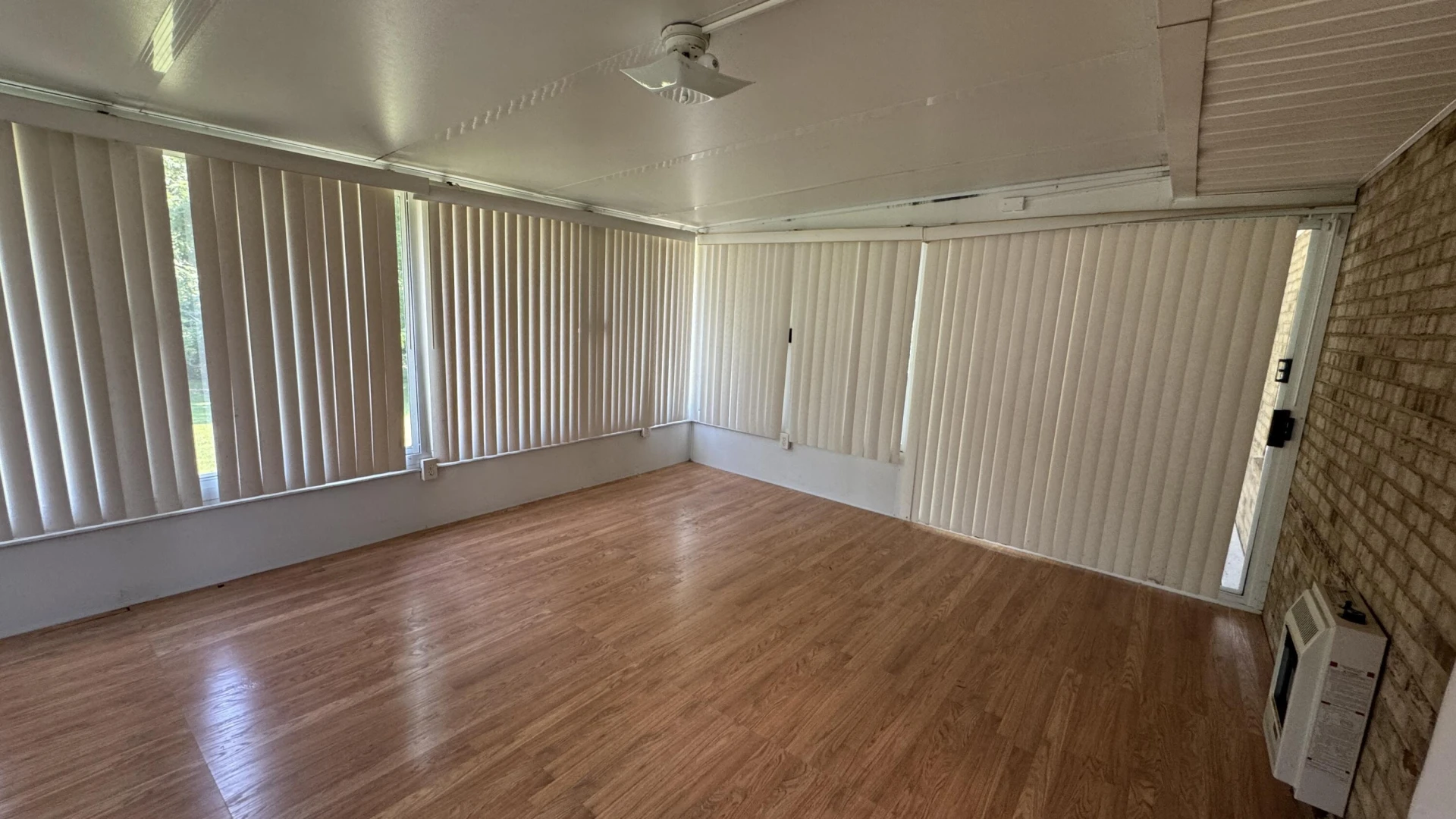 2315 Meadowbrook RD - Photo 12