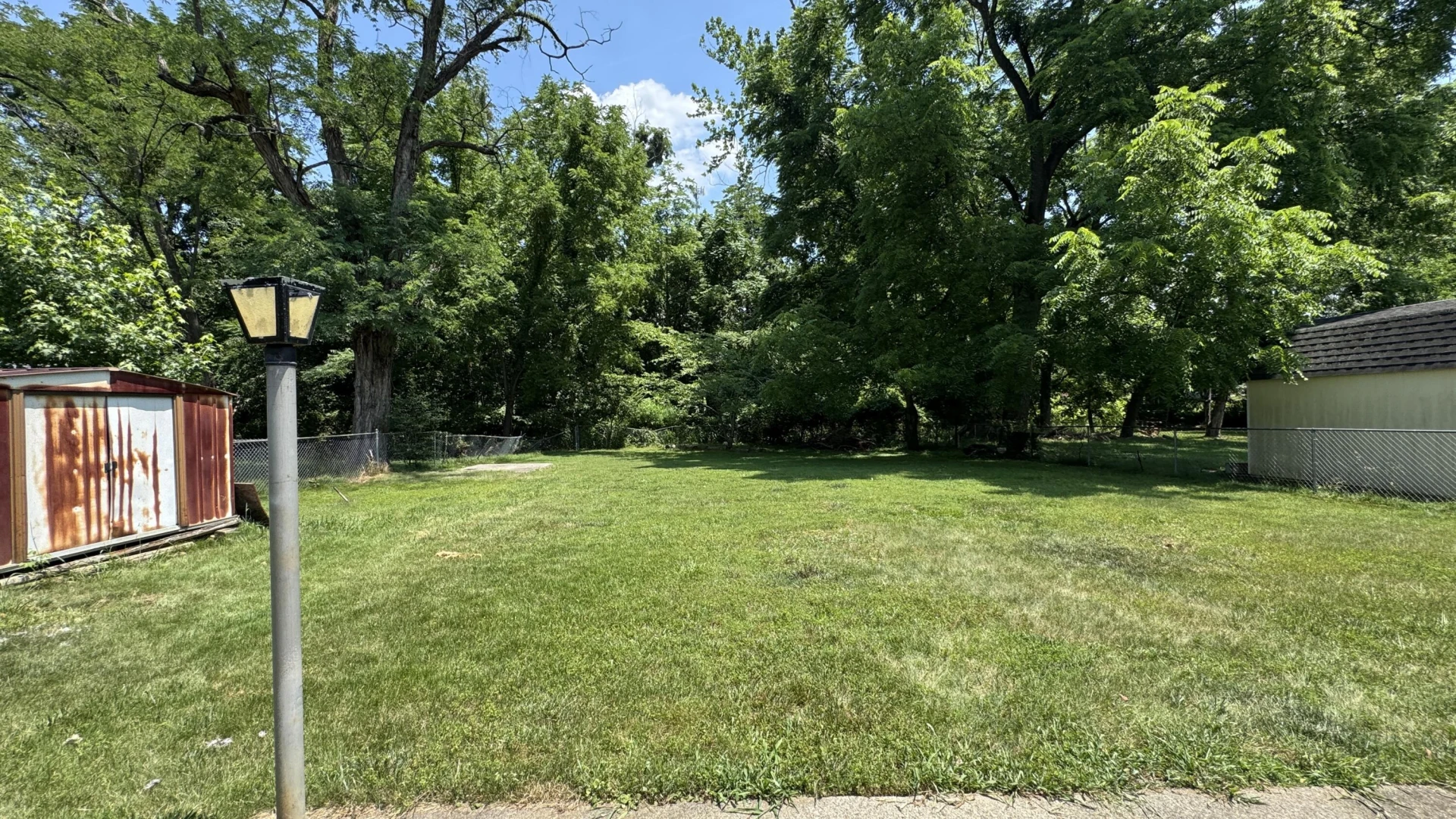 2315 Meadowbrook RD - Photo 25