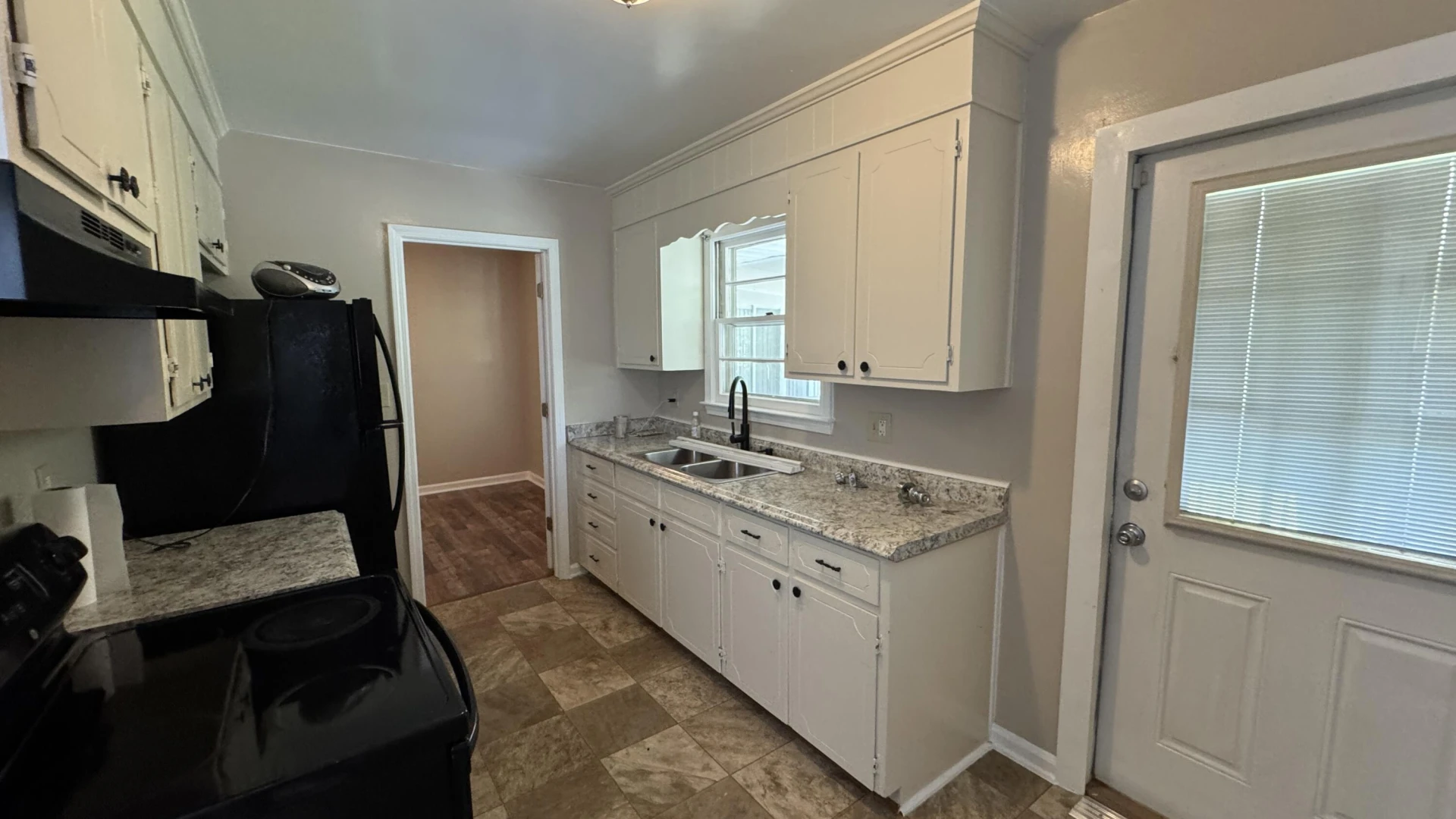 2315 Meadowbrook RD - Photo 4