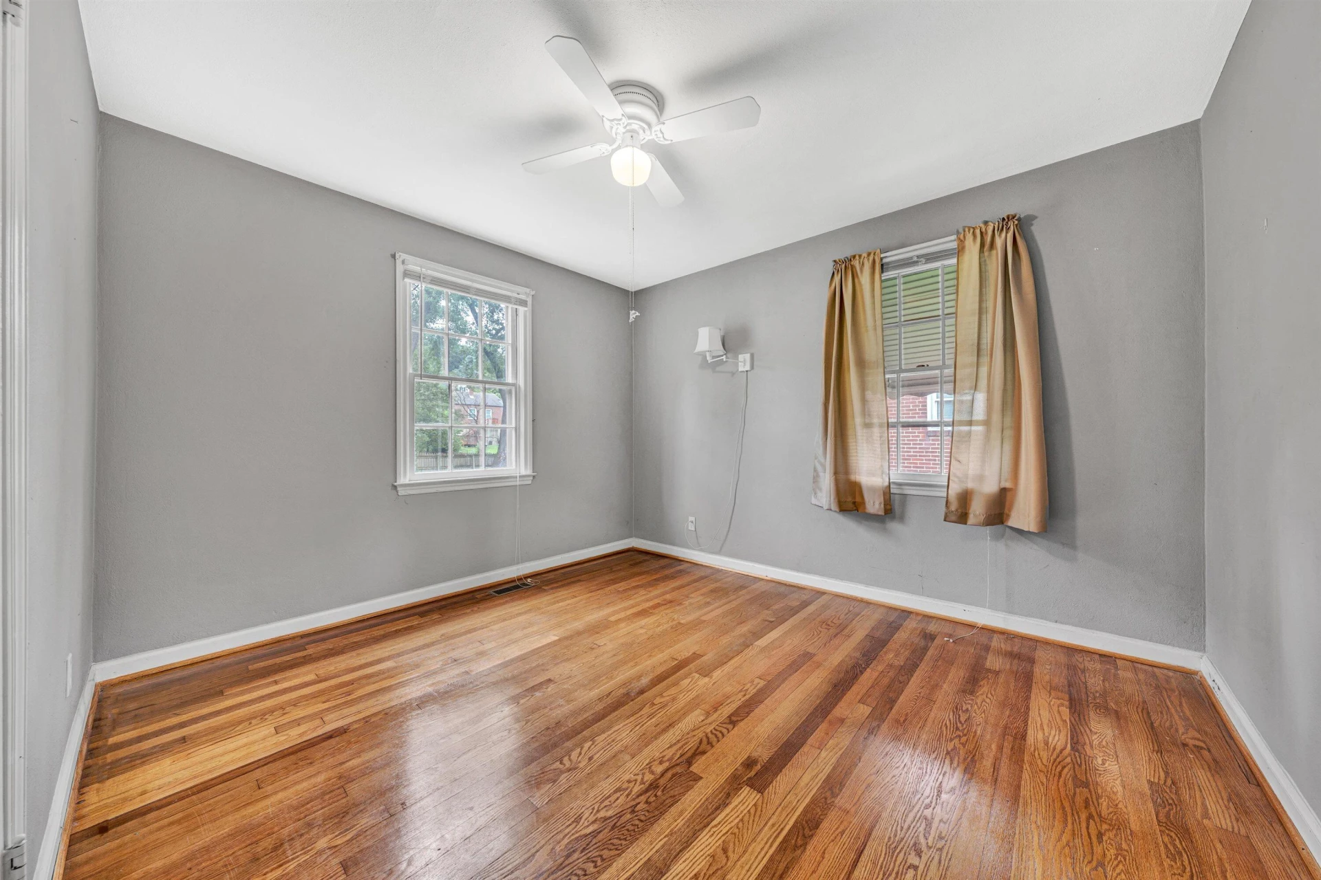 755 Brandon AVE - Photo 13