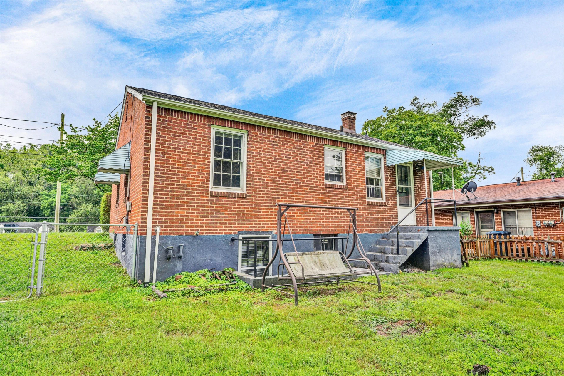 755 Brandon AVE - Photo 15