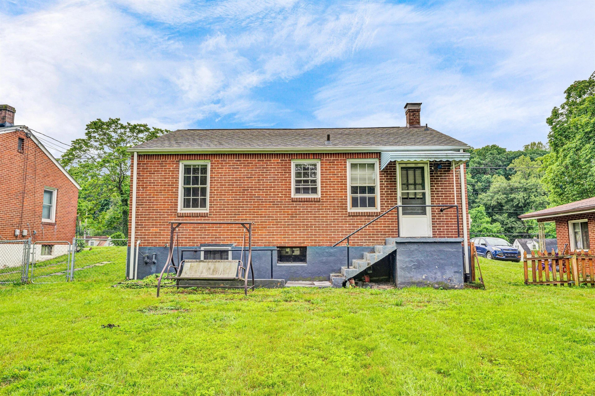 755 Brandon AVE - Photo 16