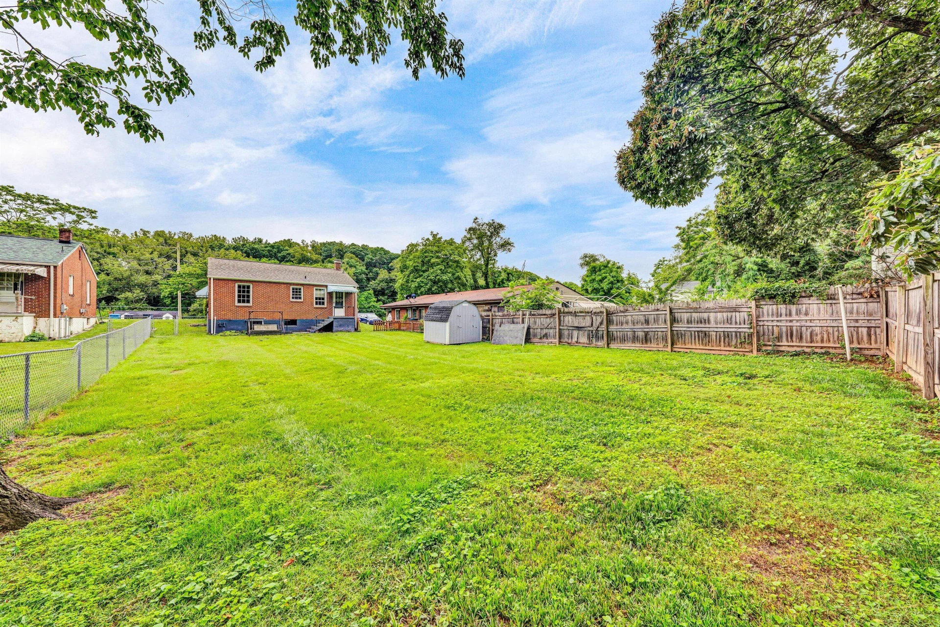 755 Brandon AVE - Photo 19