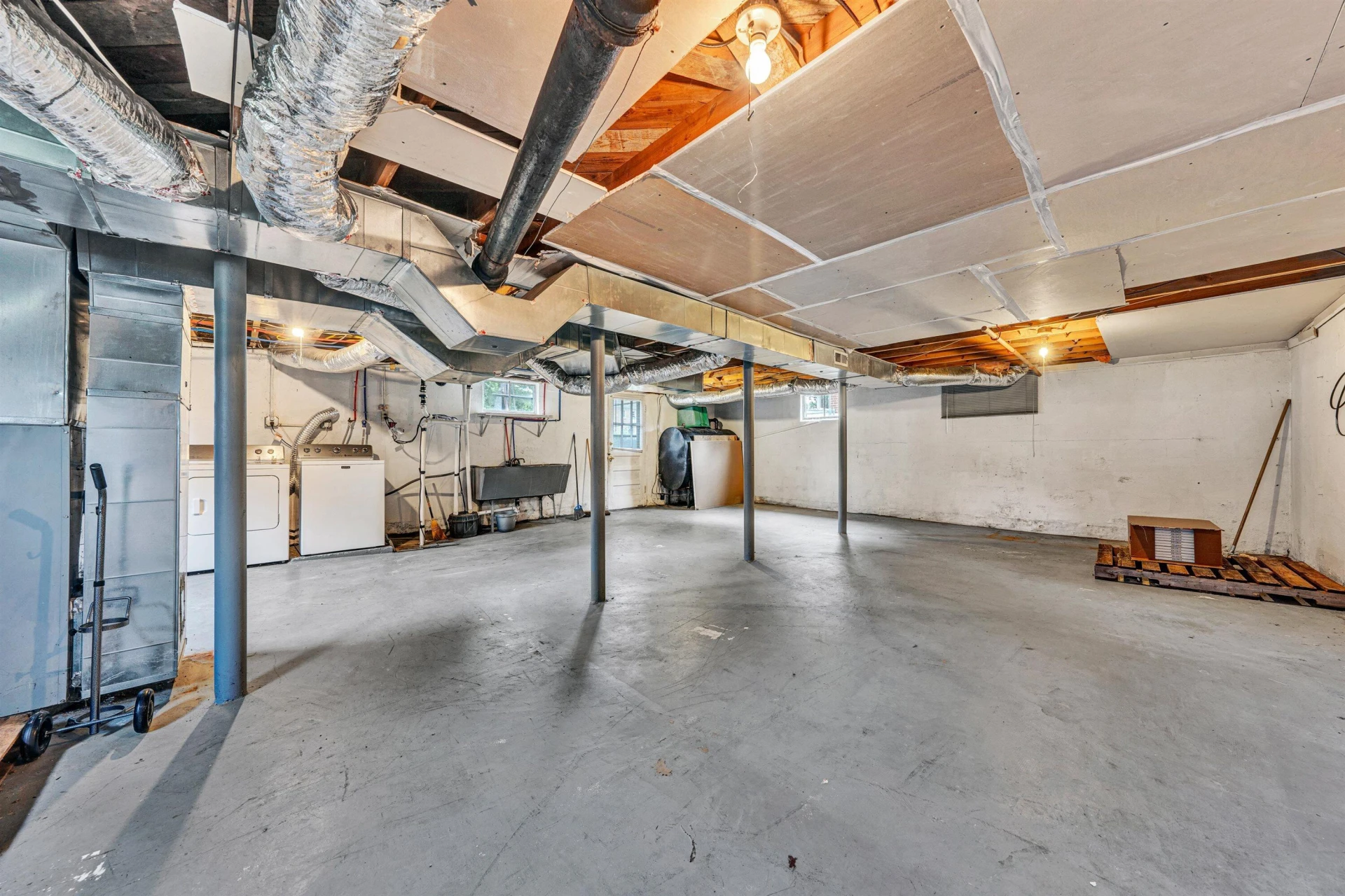 755 Brandon AVE - Photo 21