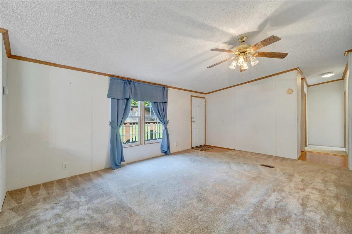 16118 Botetourt RD - Photo 10
