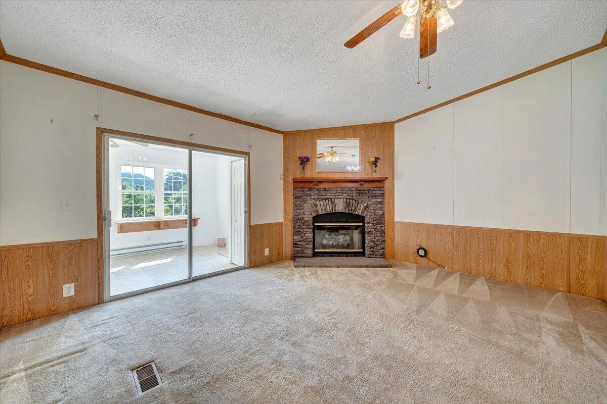 16118 Botetourt RD - Photo 15