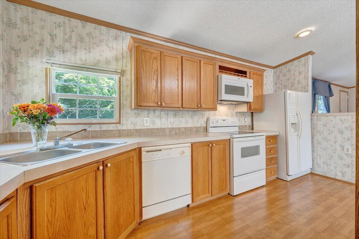 16118 Botetourt RD - Photo 18