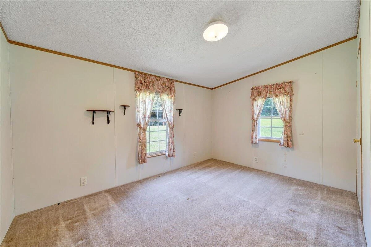 16118 Botetourt RD - Photo 24