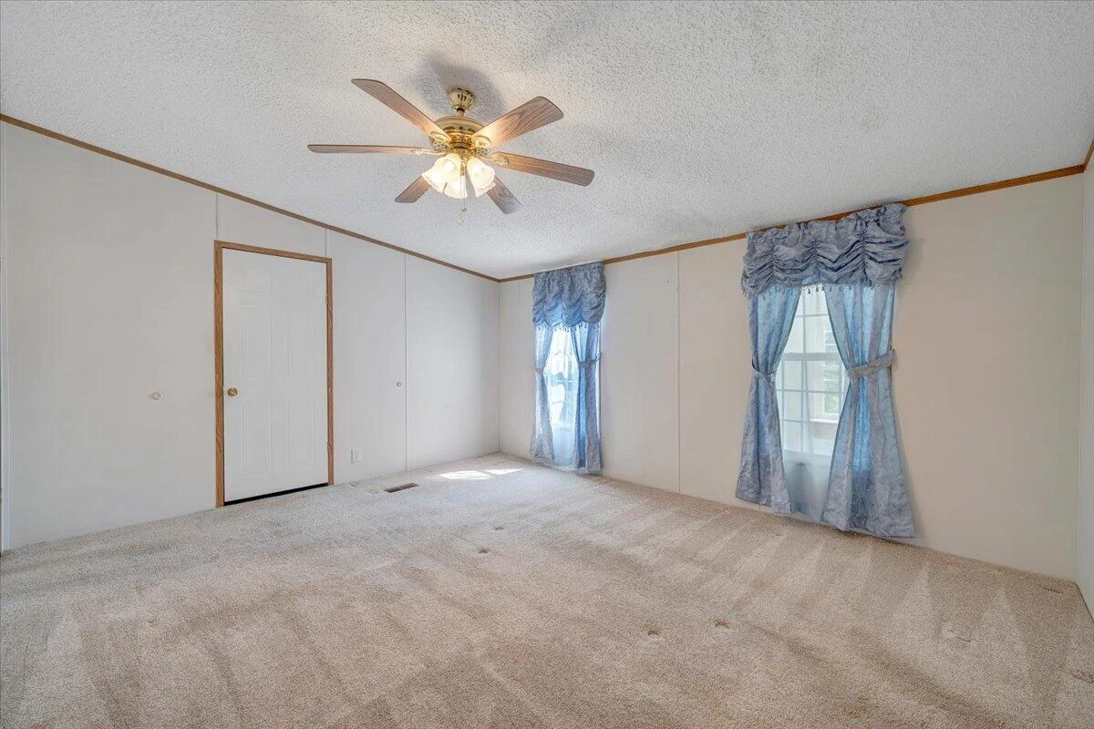 16118 Botetourt RD - Photo 26