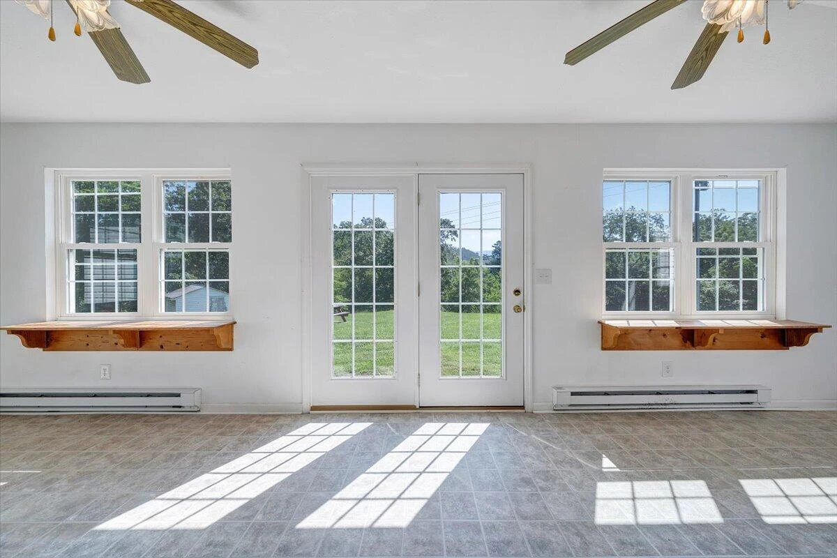 16118 Botetourt RD - Photo 32