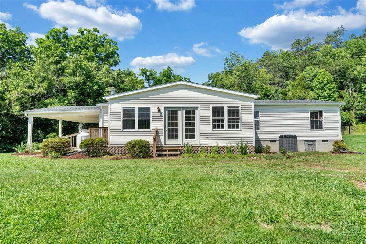 16118 Botetourt RD - Photo 4