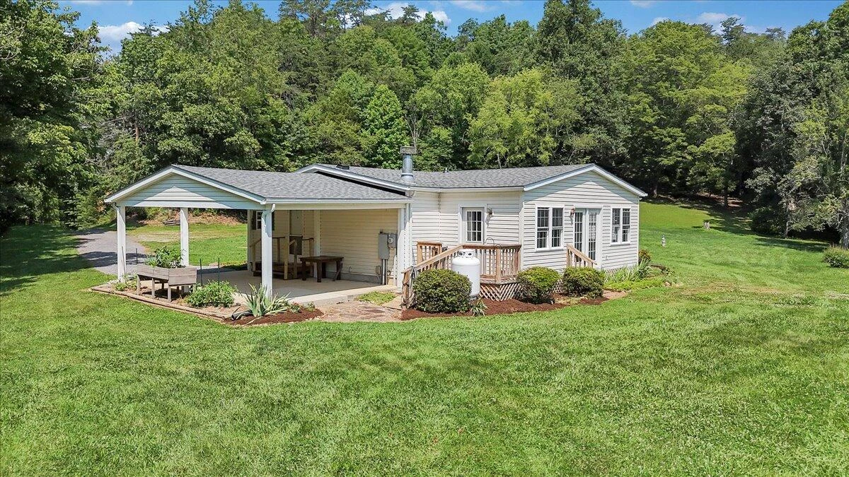 16118 Botetourt RD - Photo 7