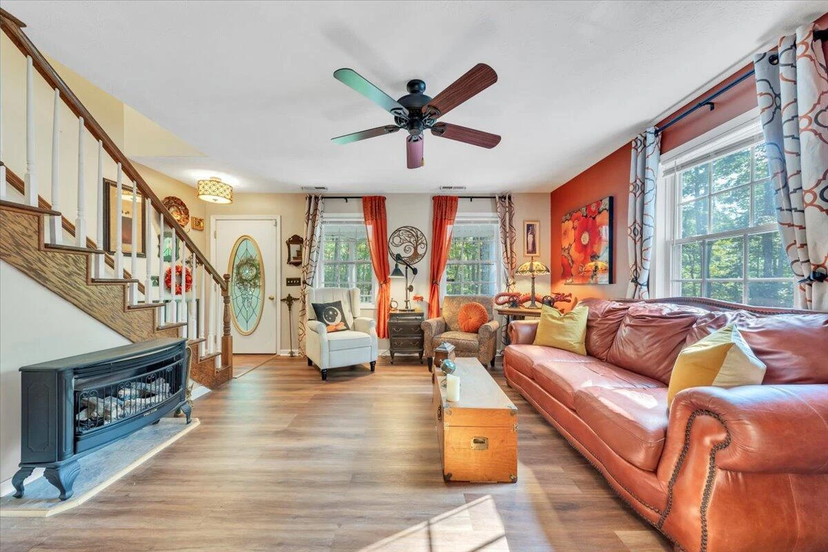 285 Silverleaf LN - Photo 4