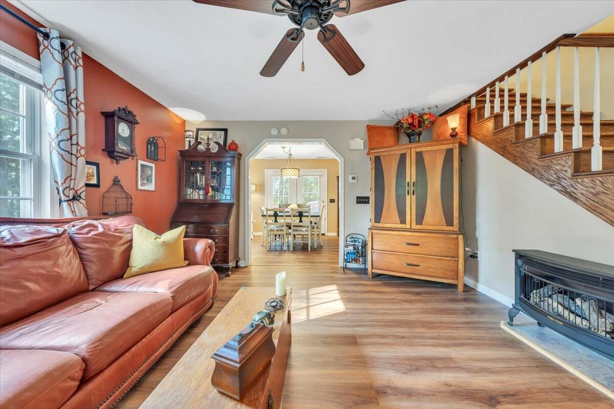 285 Silverleaf LN - Photo 5