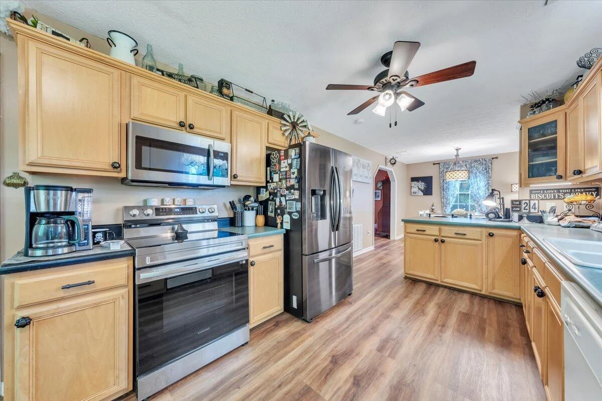 285 Silverleaf LN - Photo 9