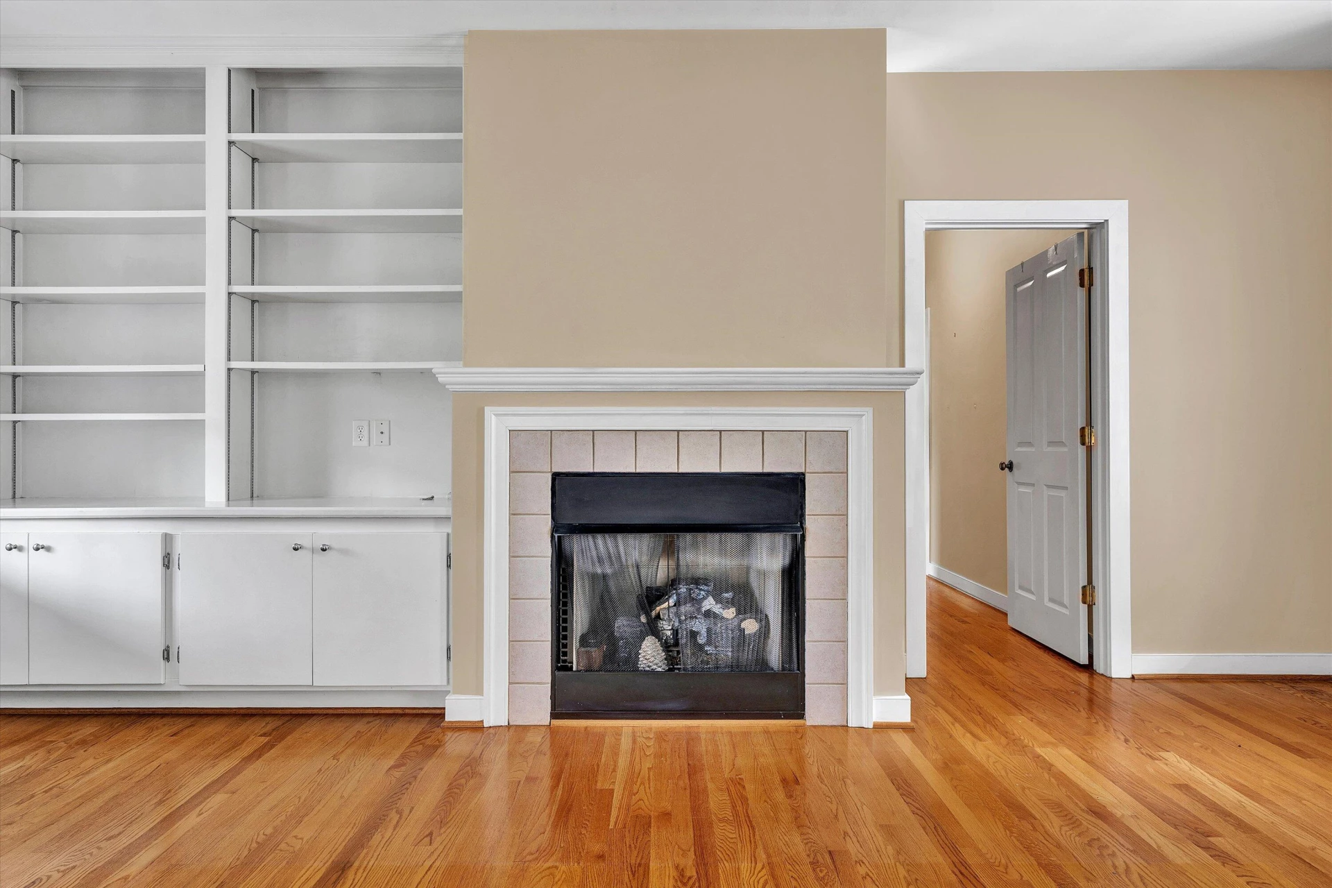 6820 Dawnwood RD - Photo 13