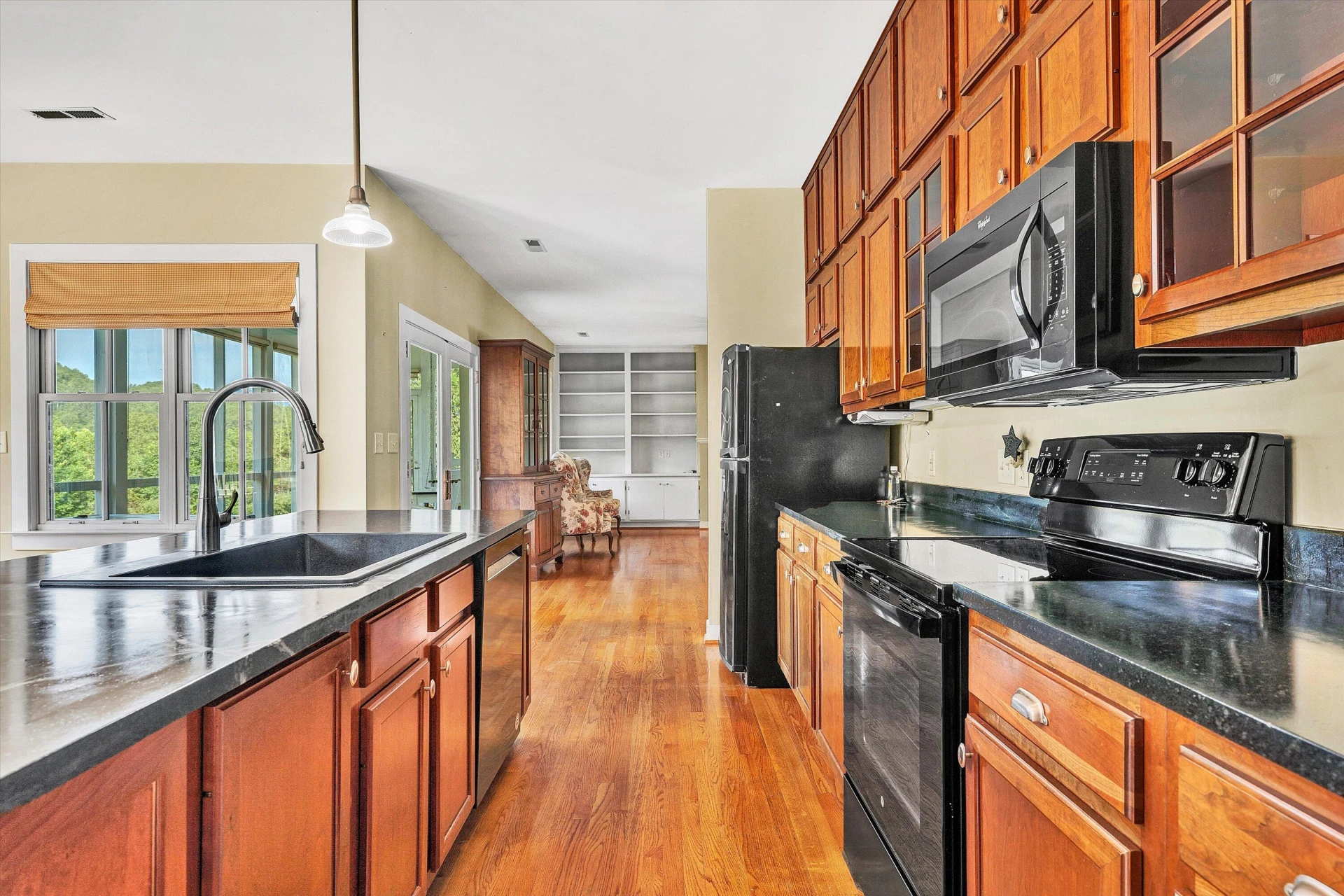 6820 Dawnwood RD - Photo 18