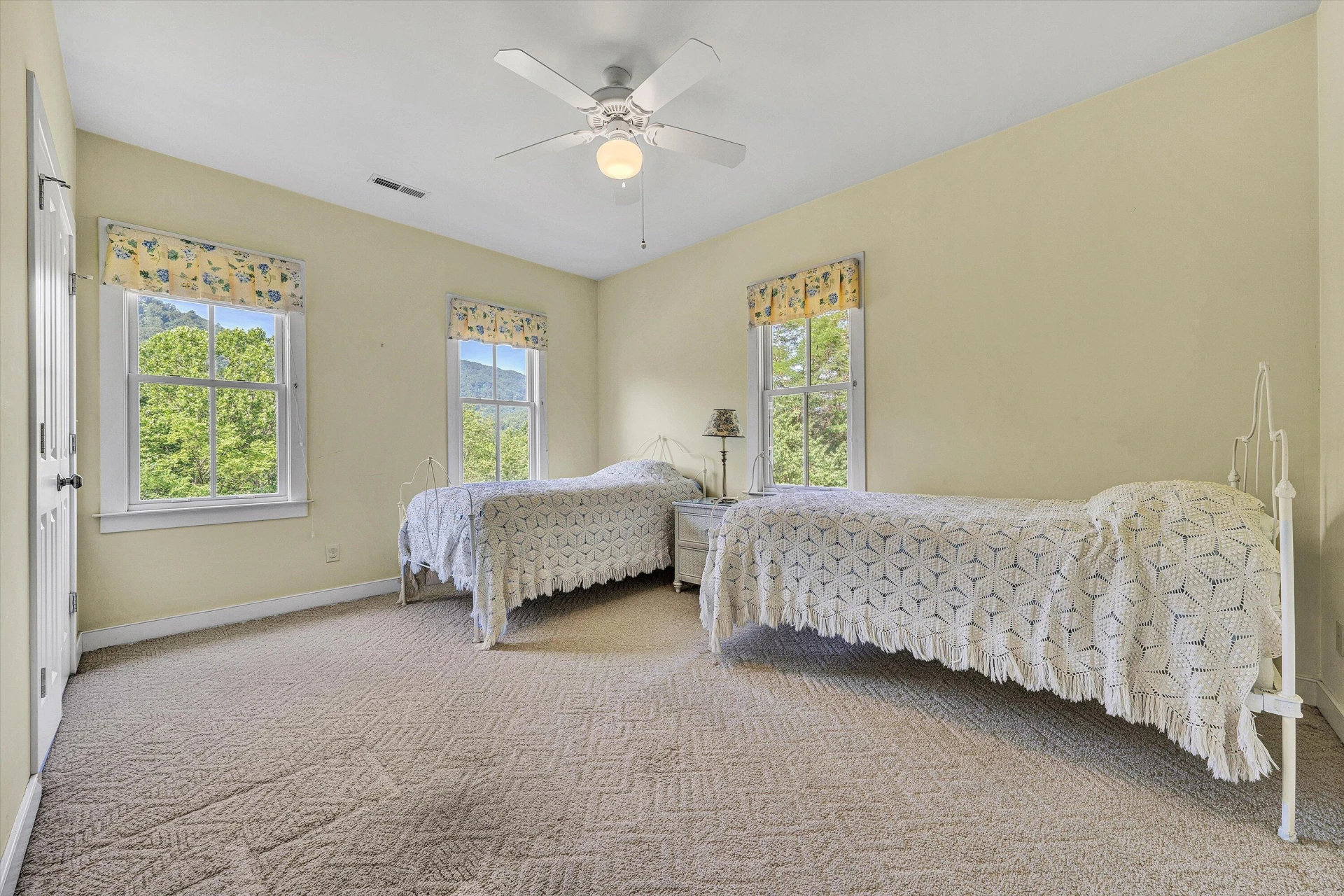 6820 Dawnwood RD - Photo 30