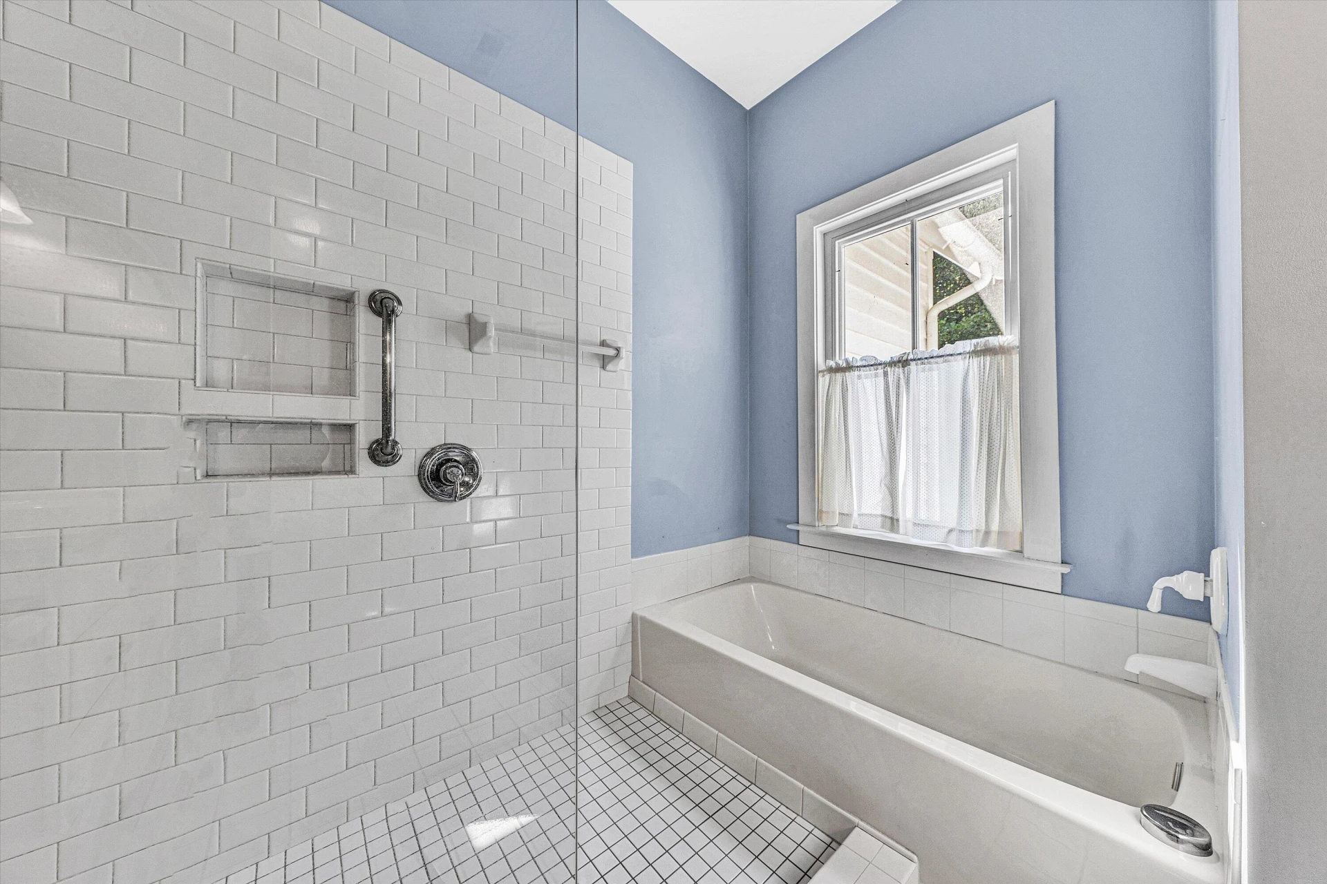 6820 Dawnwood RD - Photo 35