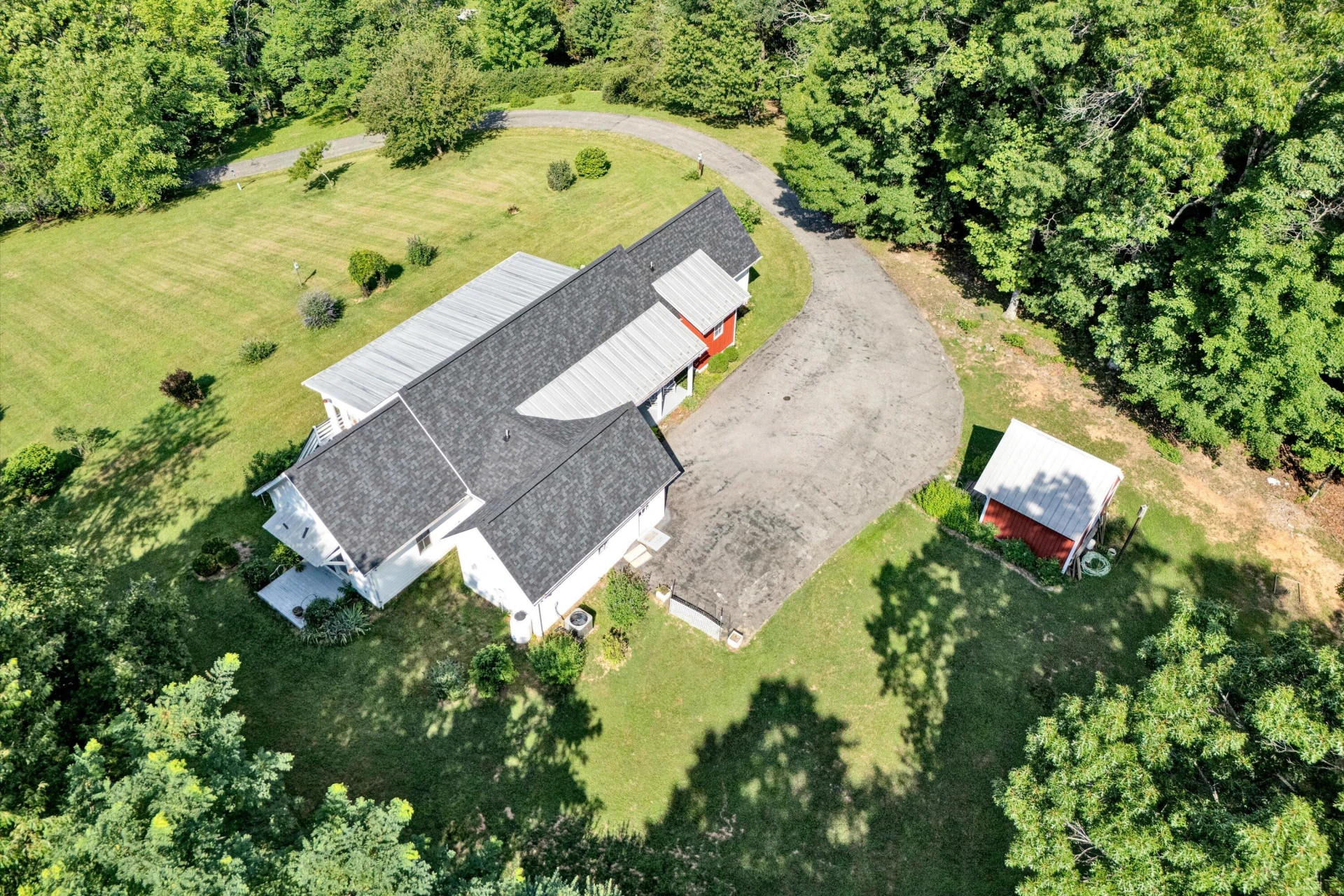 6820 Dawnwood RD - Photo 51