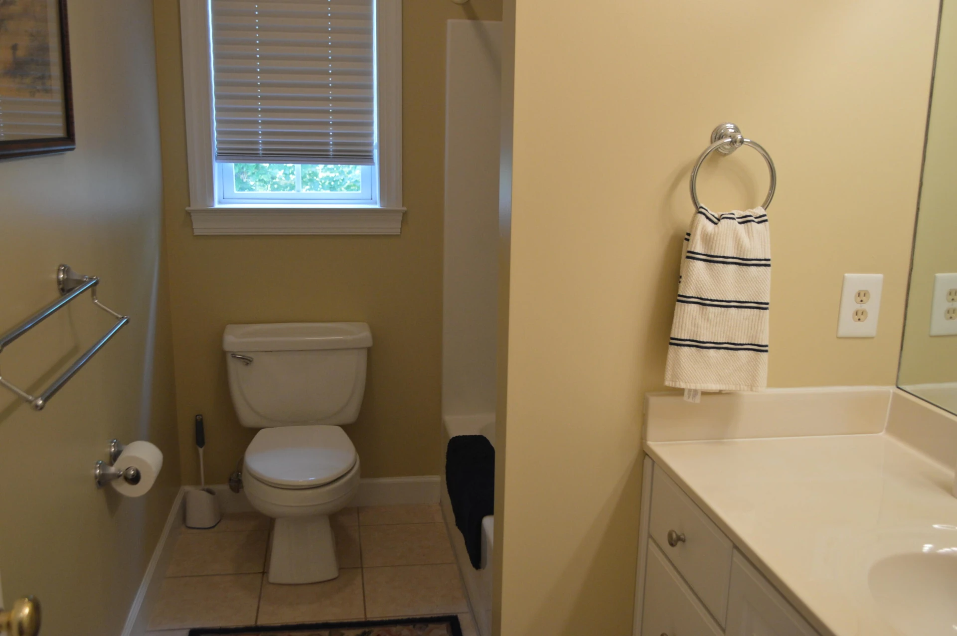 552 Woodfield DR - Photo 19