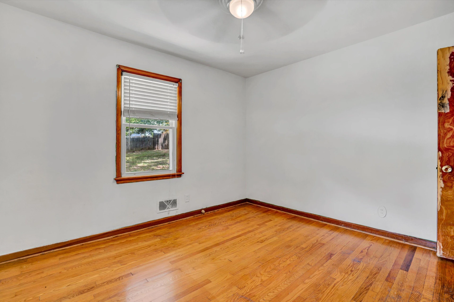 5141 Youngwood DR - Photo 15