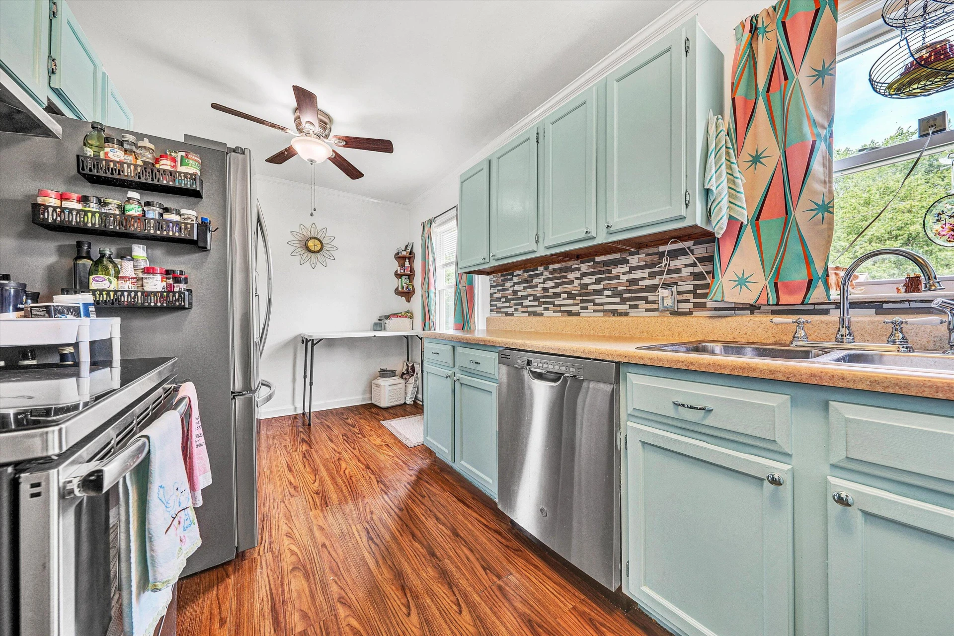 2433 Westover AVE - Photo 11