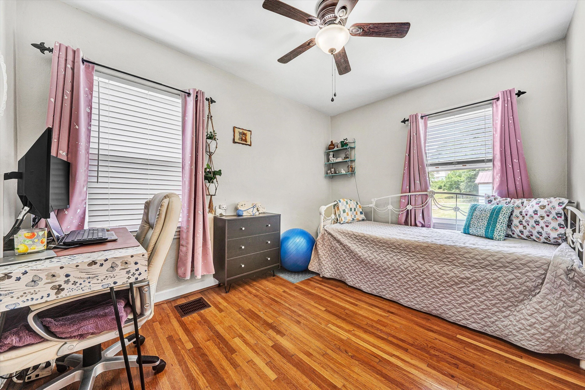 2433 Westover AVE - Photo 15