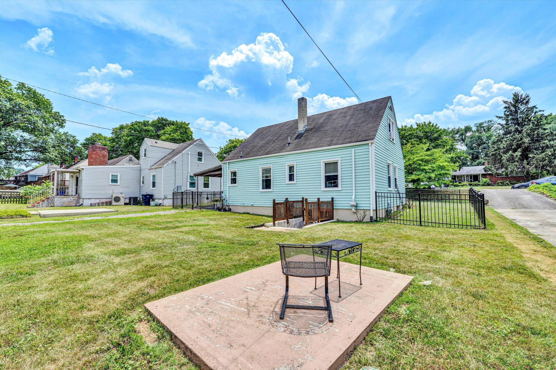 2433 Westover AVE - Photo 32