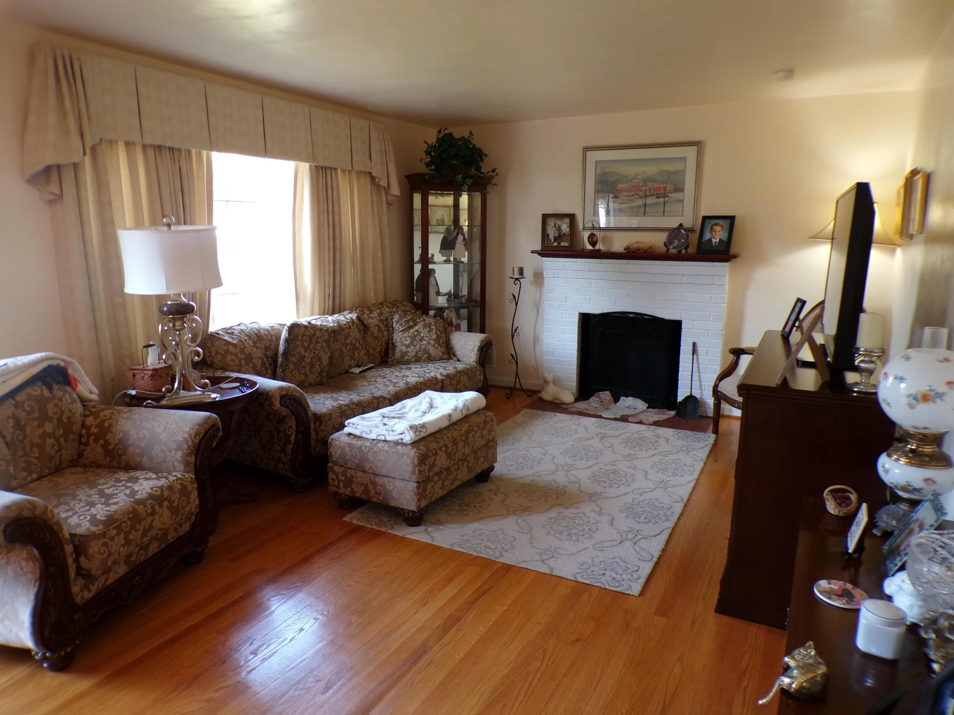 903 Watts ST - Photo 12
