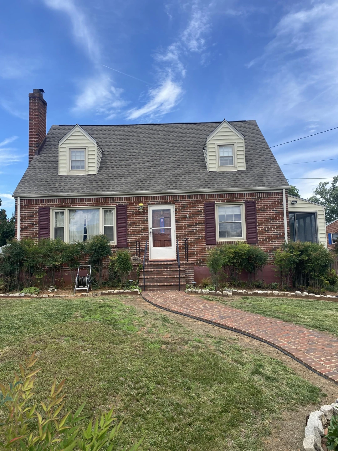 903 Watts ST - Photo 2