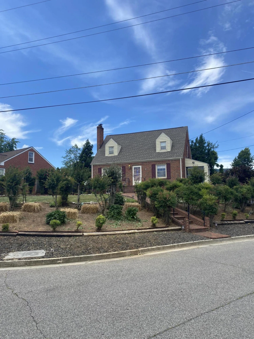 903 Watts ST - Photo 3