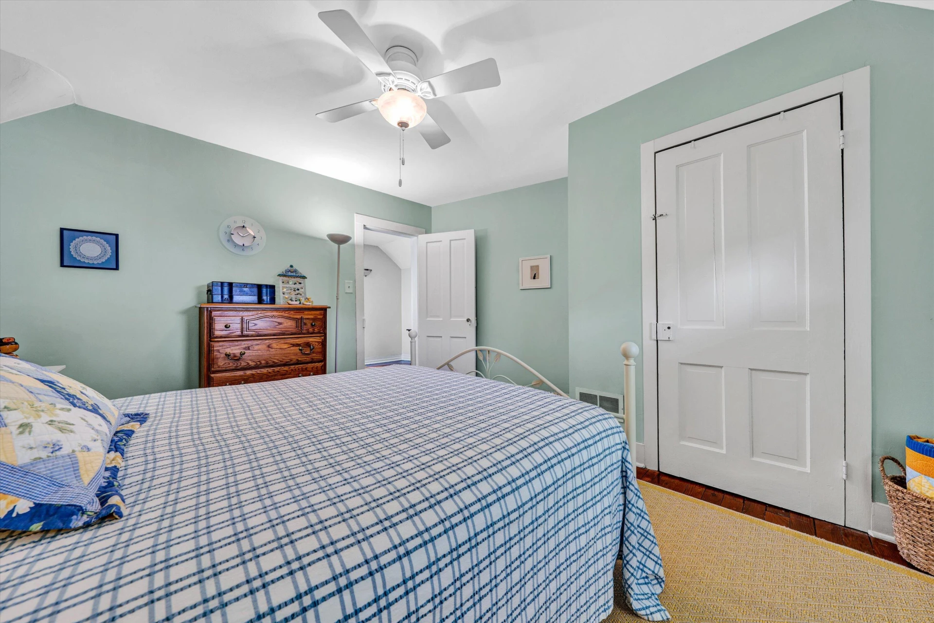 428 Broad ST - Photo 29