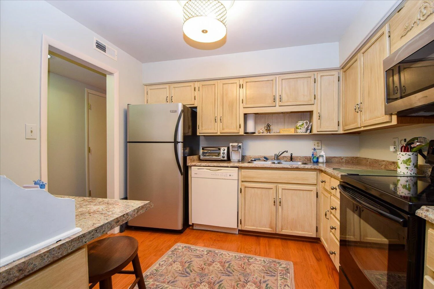 2102 Stephenson AVE #12 - Photo 10