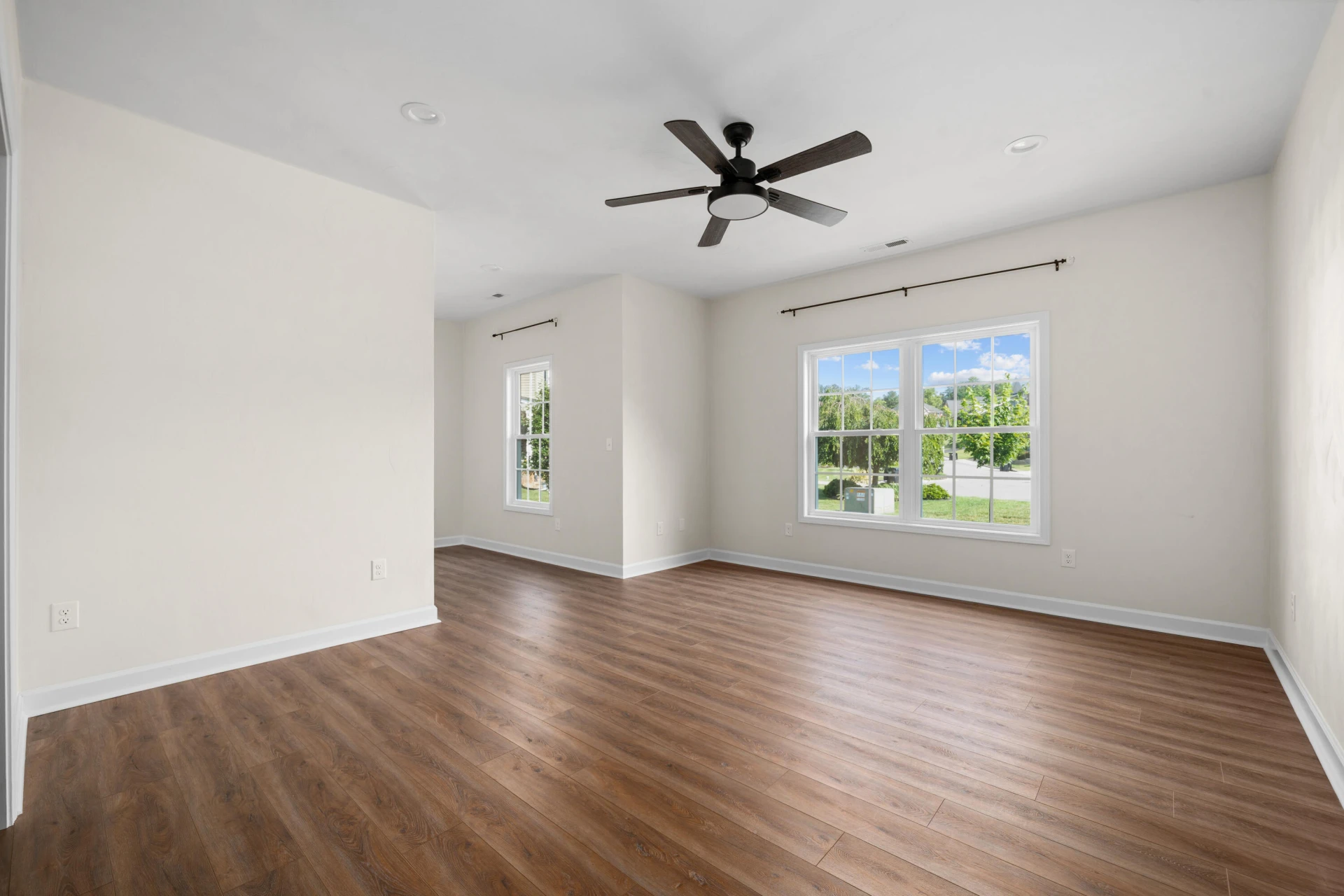 7947 Carriage Park DR - Photo 10