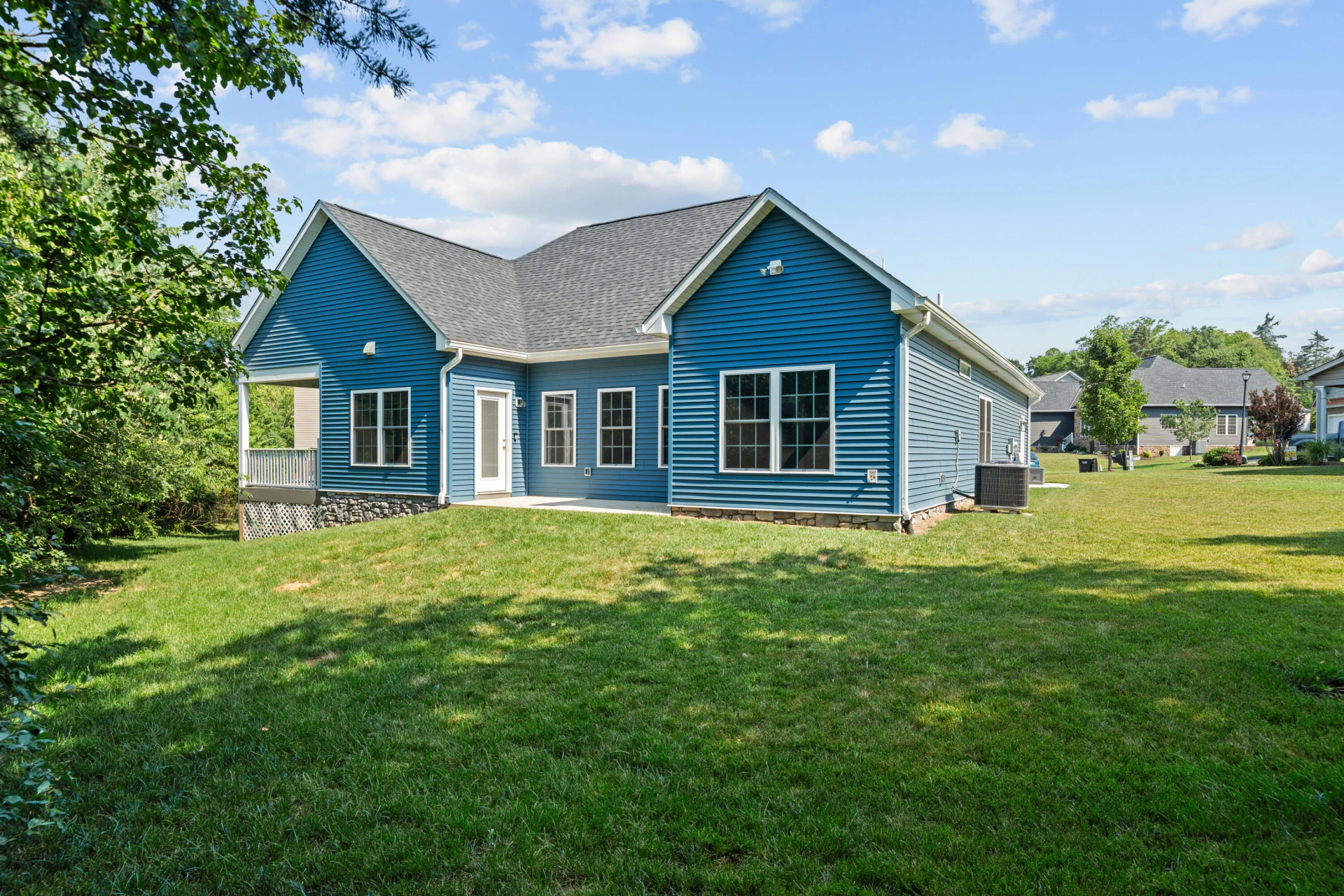 7947 Carriage Park DR - Photo 2