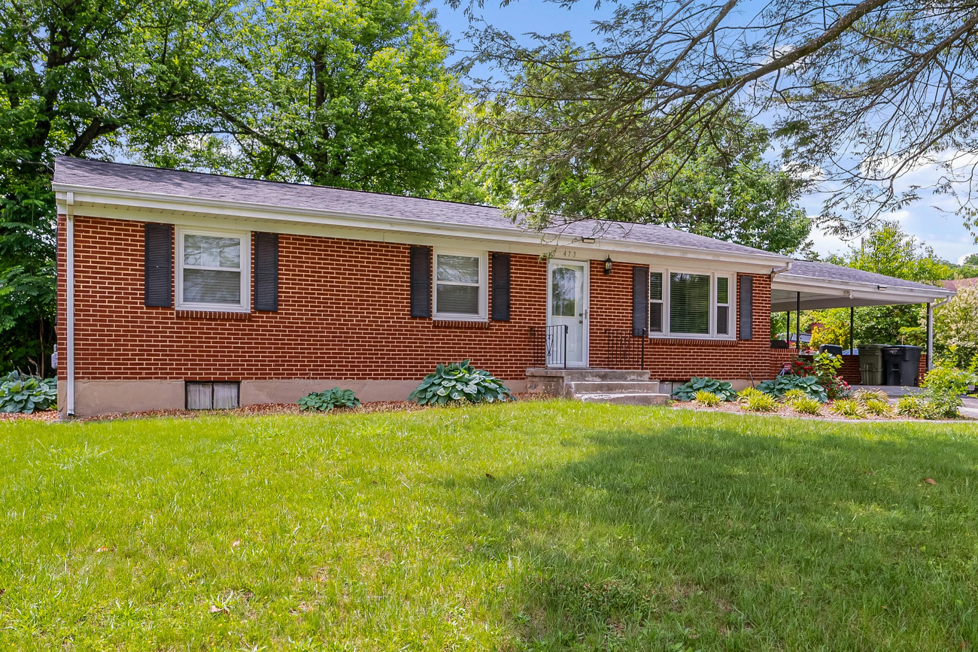 473 Hemlock RD - Photo 2