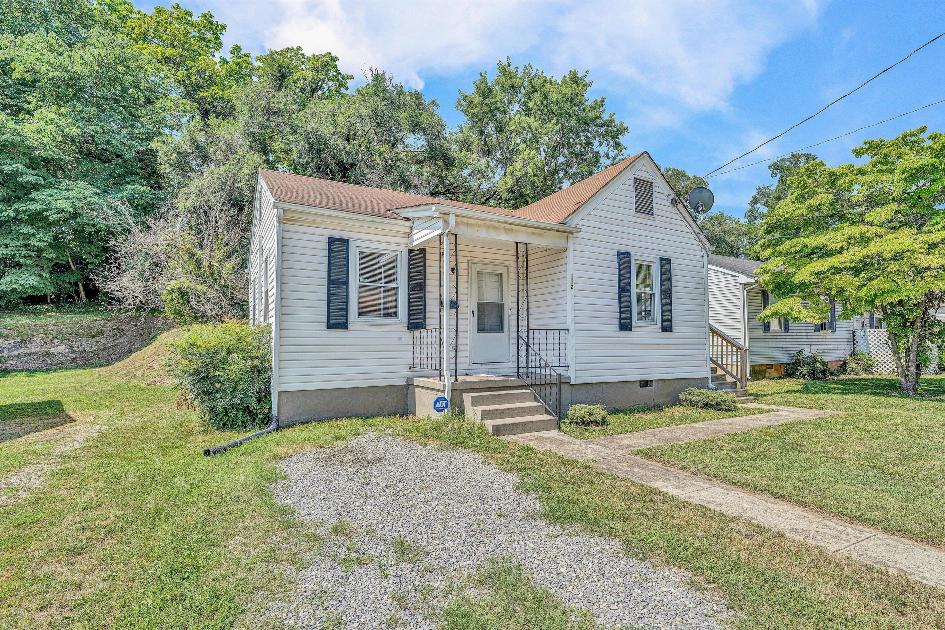112 Harrison AVE