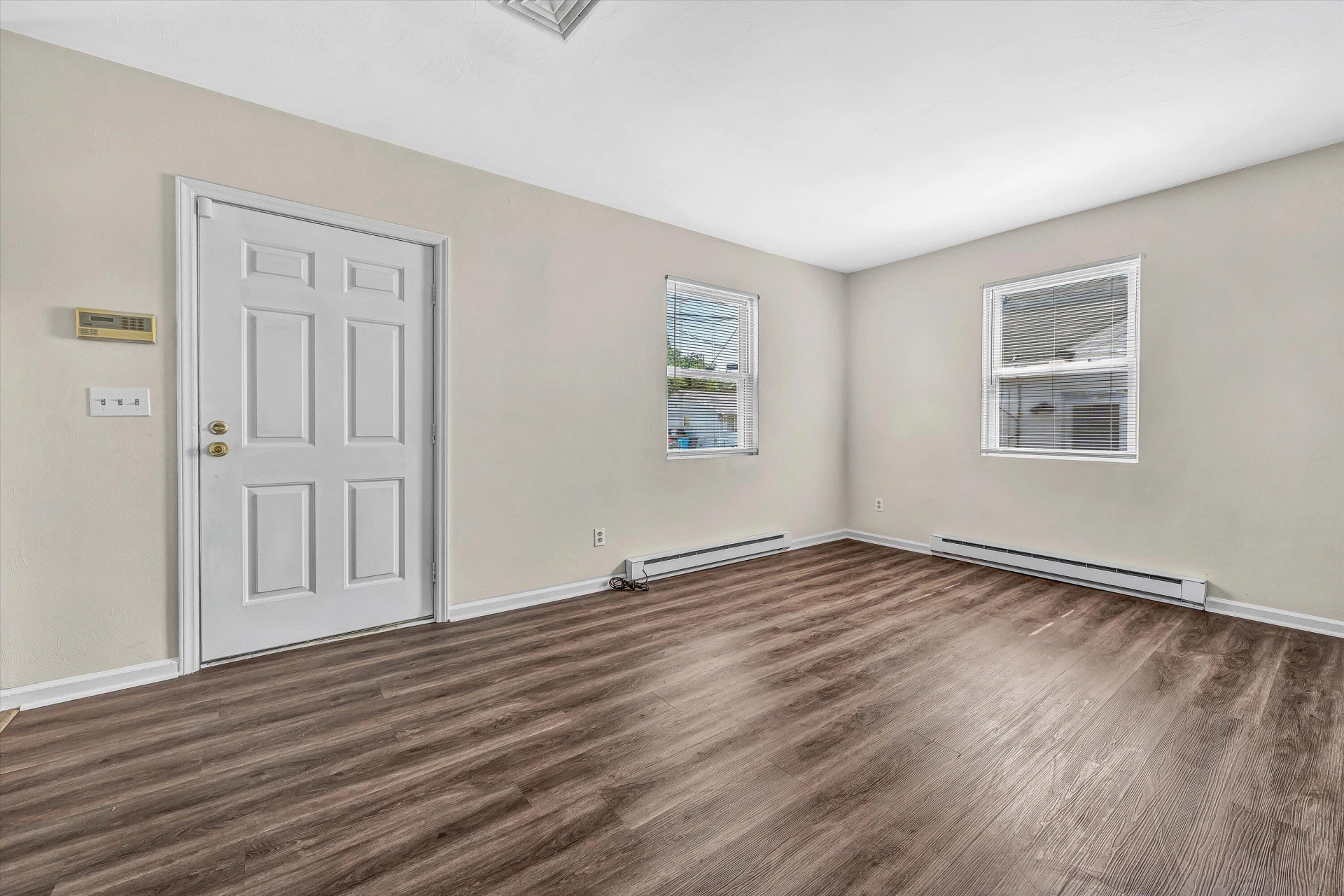 112 Harrison AVE - Photo 5